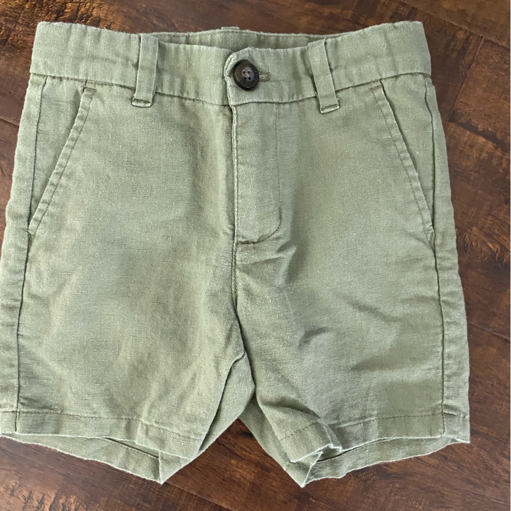 JANIE AND JACK linen toddler shorts size 2T. Like new.